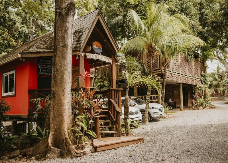 Tranquilseas Eco-Lodge And Diving Center 5