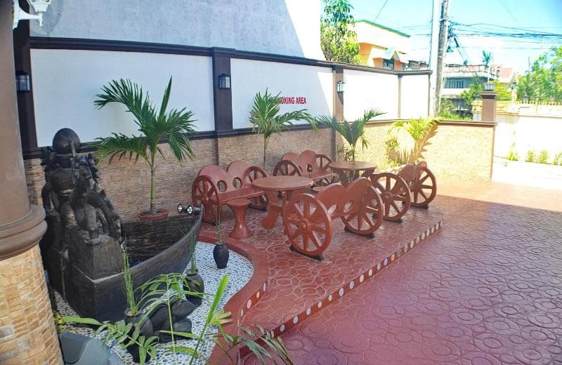 Mayon Backpackers Hostel photo 1