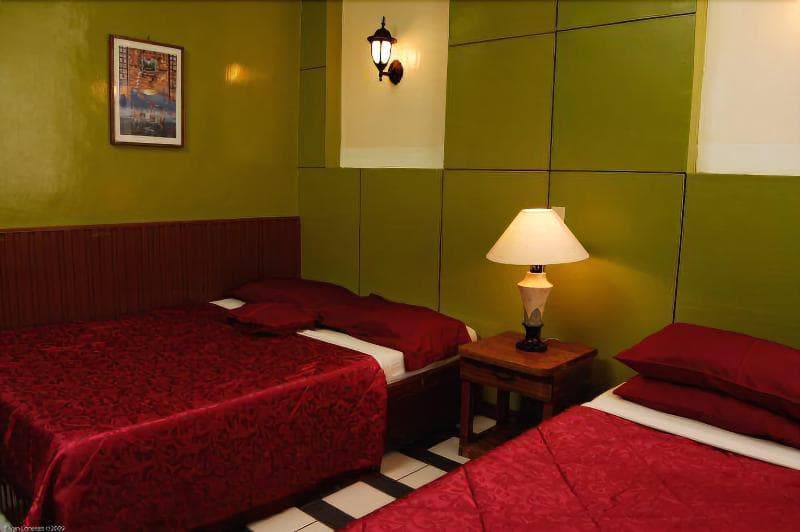 Bamboo Garden Business Inn main