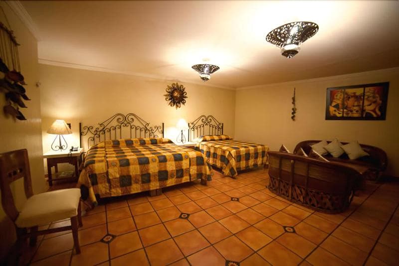 Hotel Hacienda Del Sol 4