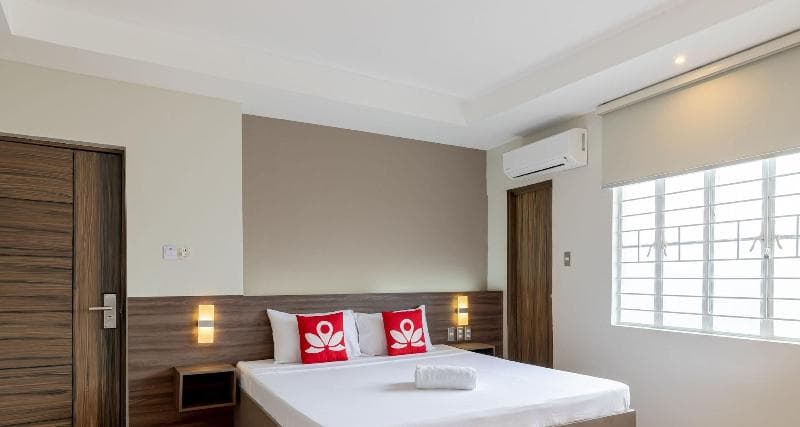V Plaza Manila by ZEN Rooms 3