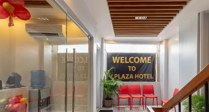 V Plaza Manila by ZEN Rooms photo 1