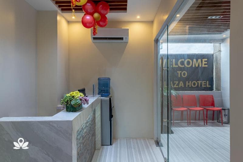 V Plaza Manila by ZEN Rooms 5