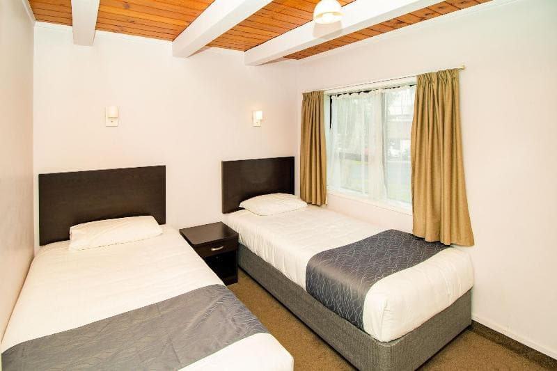 Takapuna International Motor Lodge 5