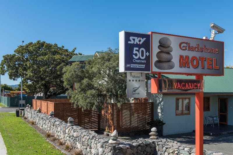 Gladstone Motel 5