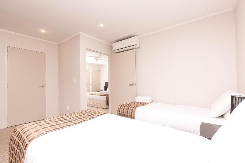Parkview Motor Inn 4