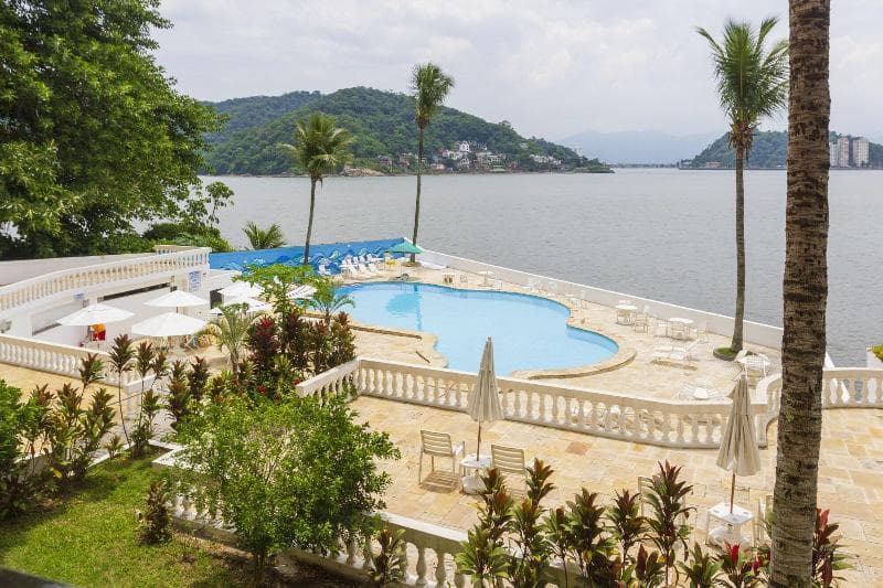 Ilha Porchat Hotel main