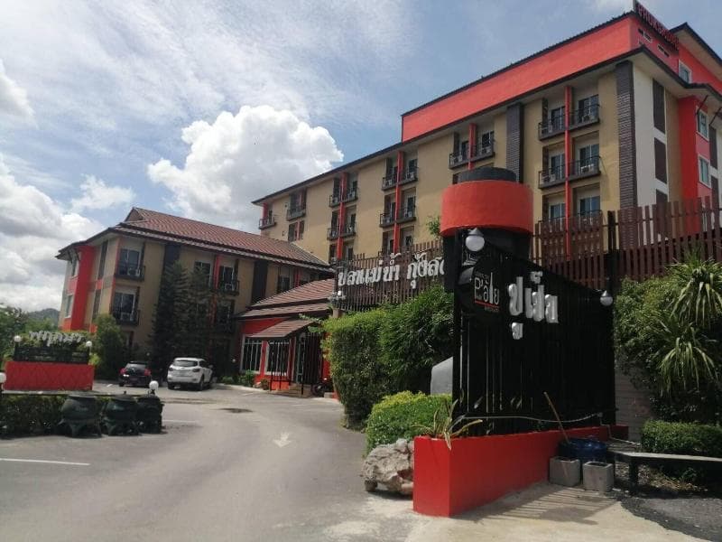 Grand Pruksa Siri Apartment 5