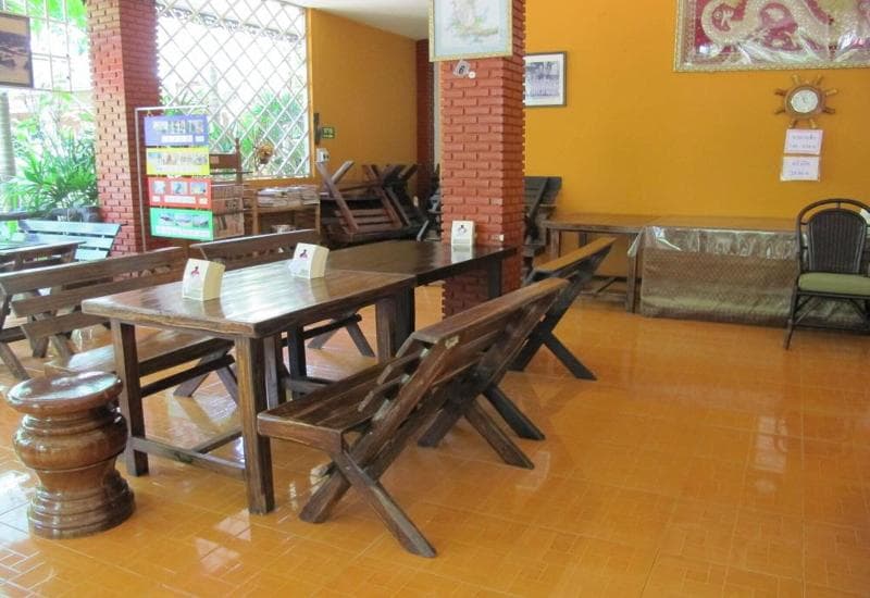 Huay Nam Rin Resort main