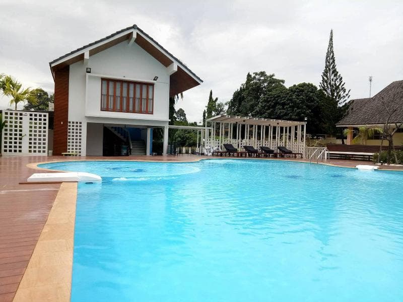 Bang Saphan Resort Hotel main