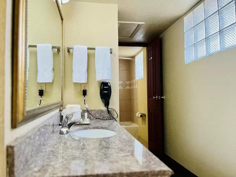 Econo Lodge Del Rio, Tx 3