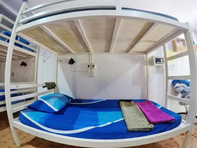 Hangover Hostel (Adults Only) 5