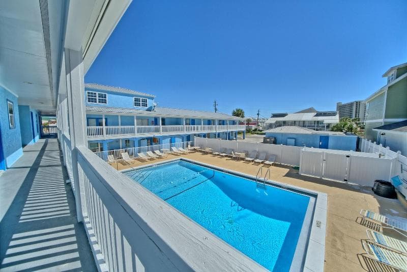 Aqua View Motel 3