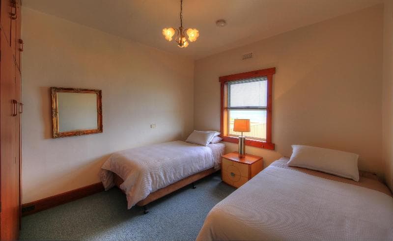 Stanley Village Waterfront Accommodation 5