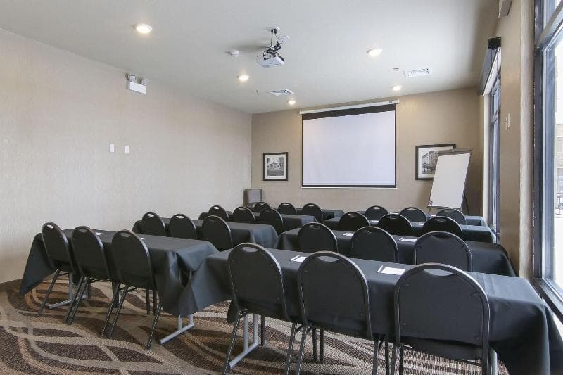 Cobblestone Inn & Suites Menomonie main