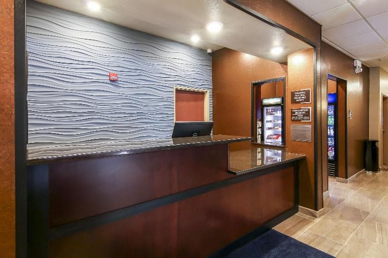 Cobblestone Inn & Suites Menomonie 5