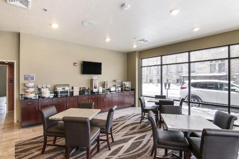 Cobblestone Inn & Suites Menomonie 3