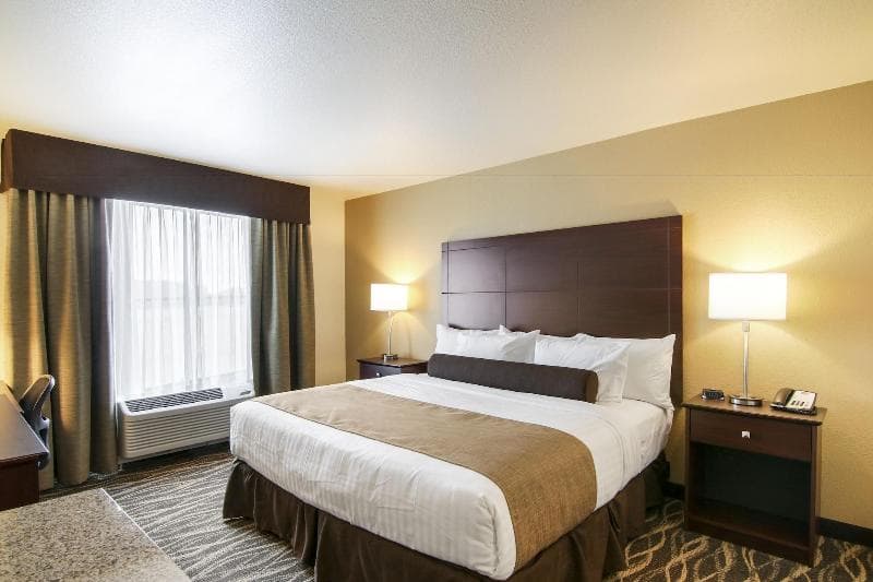 Cobblestone Inn & Suites Menomonie 4