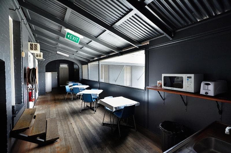 Commercial Hotel photo 1