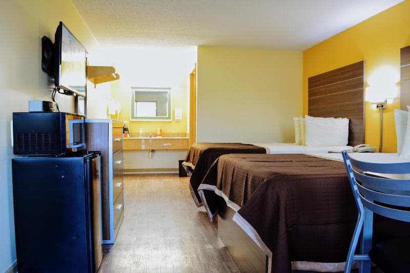 Southern Inn Lumberton main