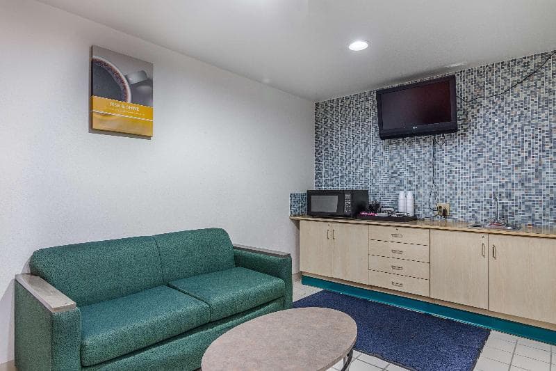 Motel 6 McAlester 3