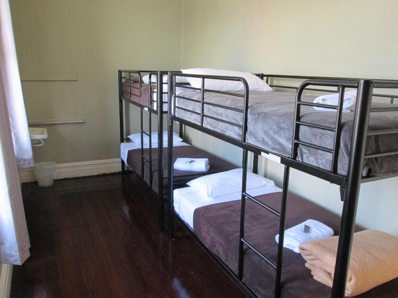 Maclean Hotel 4