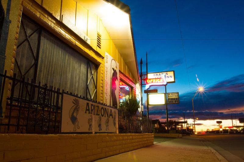 Brad's Desert Inn photo 1