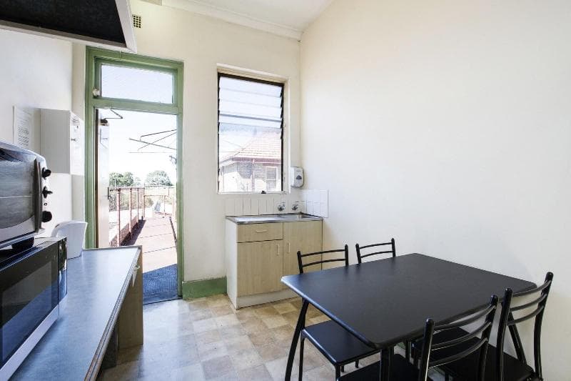Melton Hotel 2