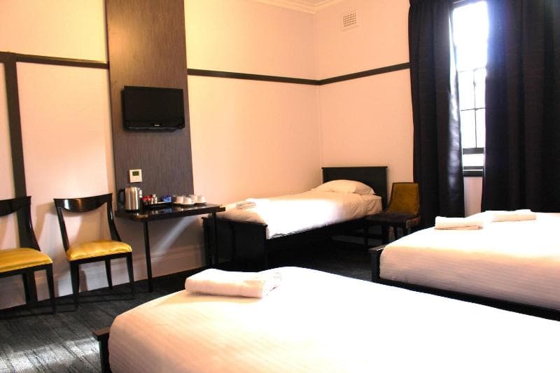 Royal Hotel Ryde (Adults Only) 3
