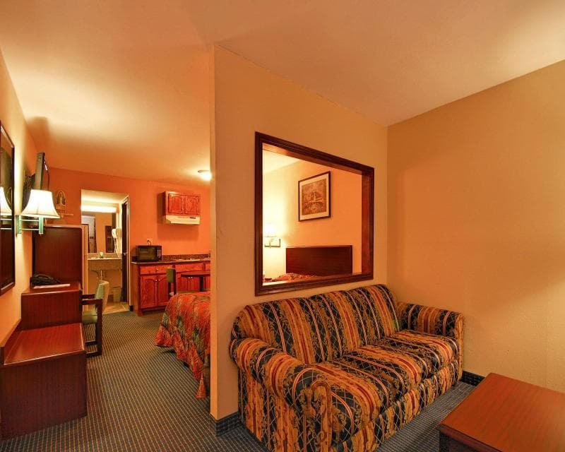 Texas Inn Harlingen 3
