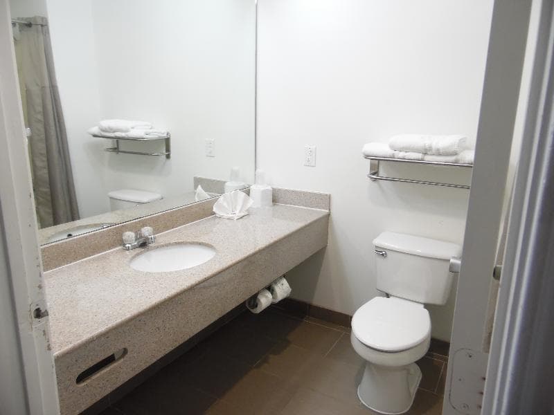 Motel 6 Ennis TX main