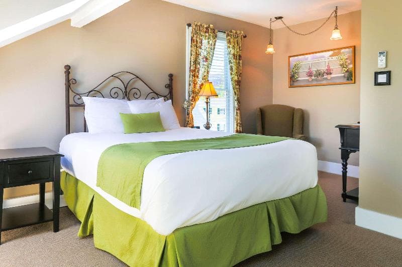 Essex Street Inn & Suites, Ascend Hotel Collection 4