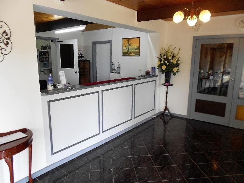 Bordertown Motel 4