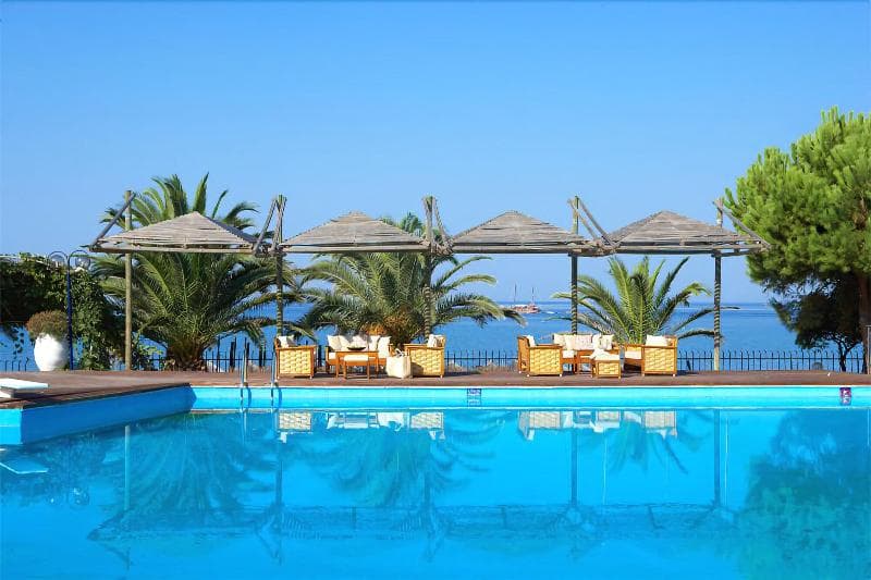 Kamari Beach Hotel 2