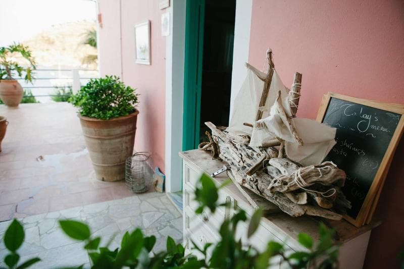 Niriides Hotel & Apartments 4