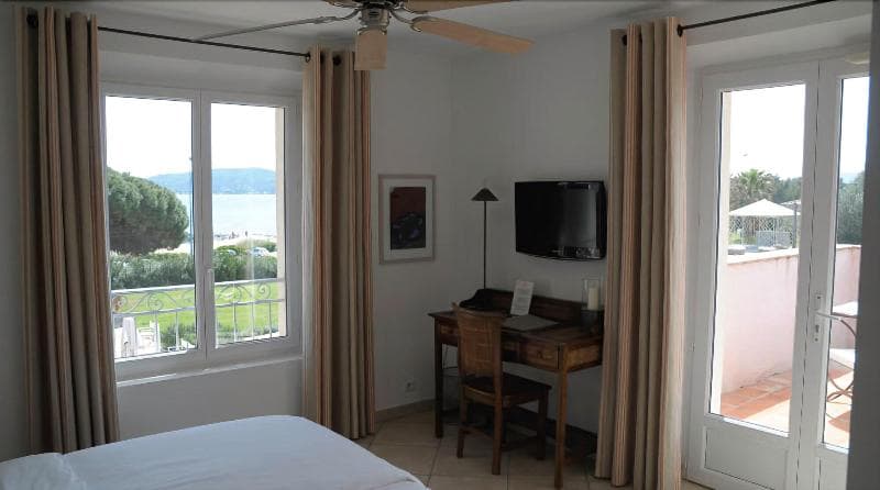 Htel Villa Les Rosiers 4