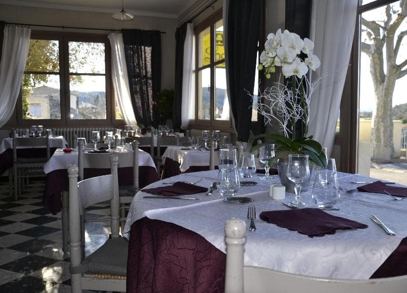 Hotellerie De L'esplanade 5