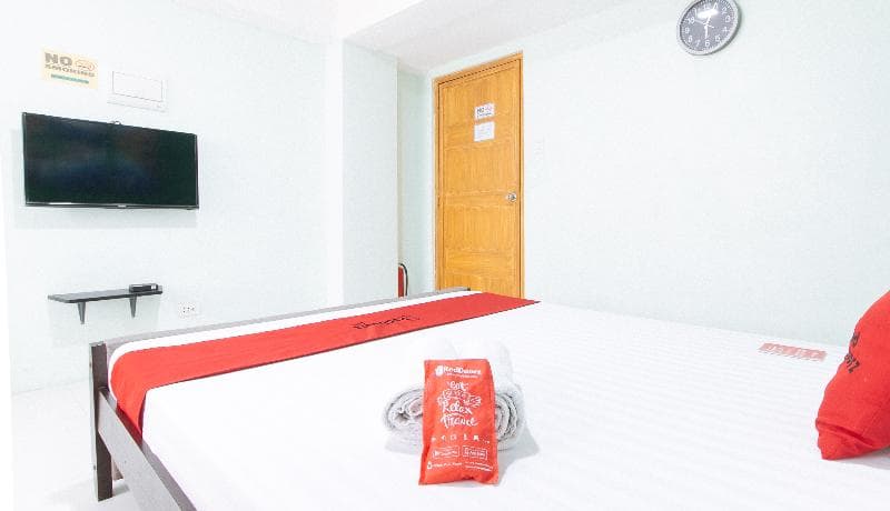 Reddoorz Near C5 Kalayaan Avenue Makati 4