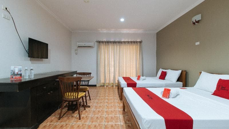 Reddoorz @ Km 50 Aguinaldo Highway Tagaytay 4