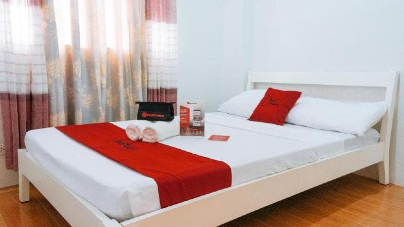 Reddoorz Plus Near Talisay Town Center 1