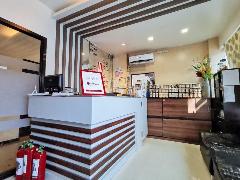 Reddoorz Plus Near Robinsons Place Gensan 5