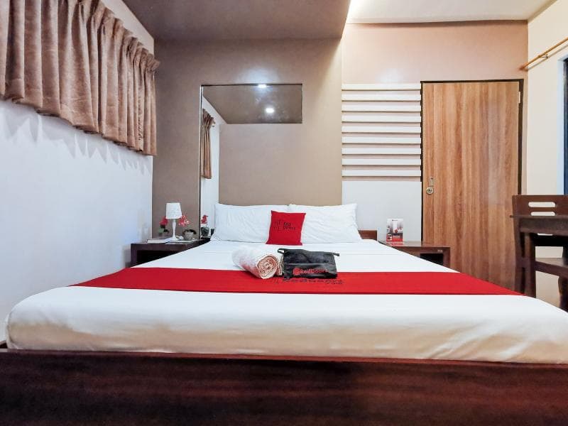 Reddoorz Plus Near Robinsons Place Gensan 1