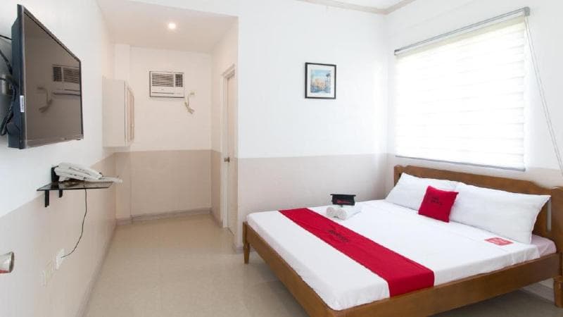 Reddoorz Plus @ Santa Catalina Metro Vigan 2