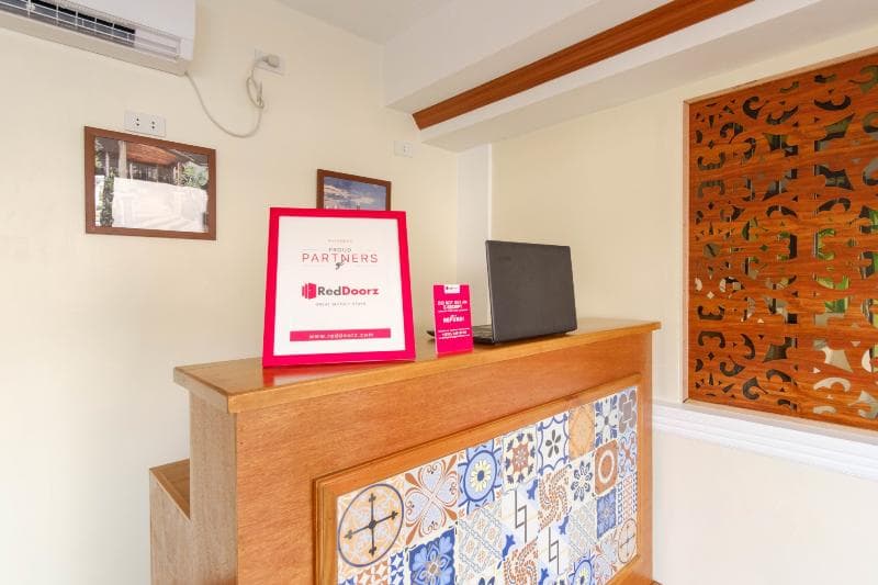 Reddoorz Plus Near Johnson And Johnson Paranaque 5