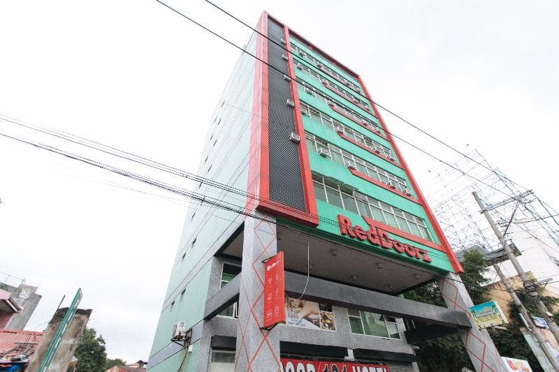 Reddoorz Near Quiapo Church Manila 2
