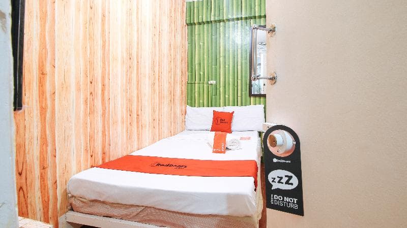 Reddoorz Near Owwa Pasay photo 1