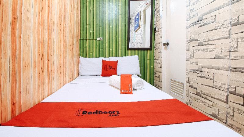 Reddoorz Near Owwa Pasay 5