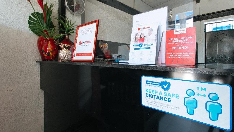 RedDoorz Plus @ Villa Gloria Taguig 3