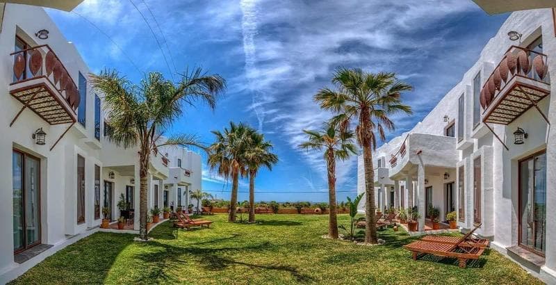 Apartamentos Turísticos Bahía De Trafalgar 4
