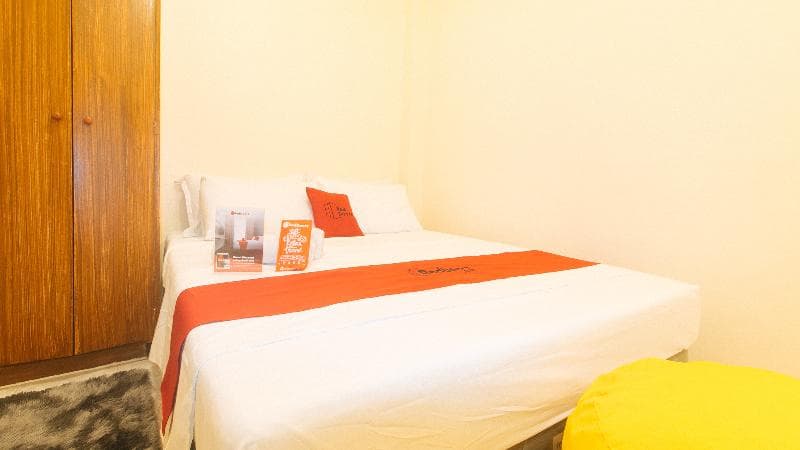 Reddoorz @ V-Cloud Hills Near De La Salle main